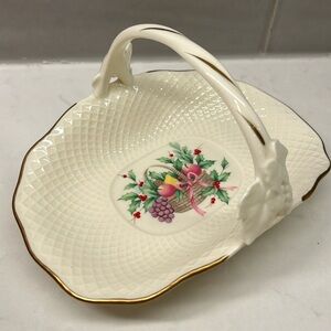 EUC Mikasa Bone China Dish basket Christmas spirit Narumi japan